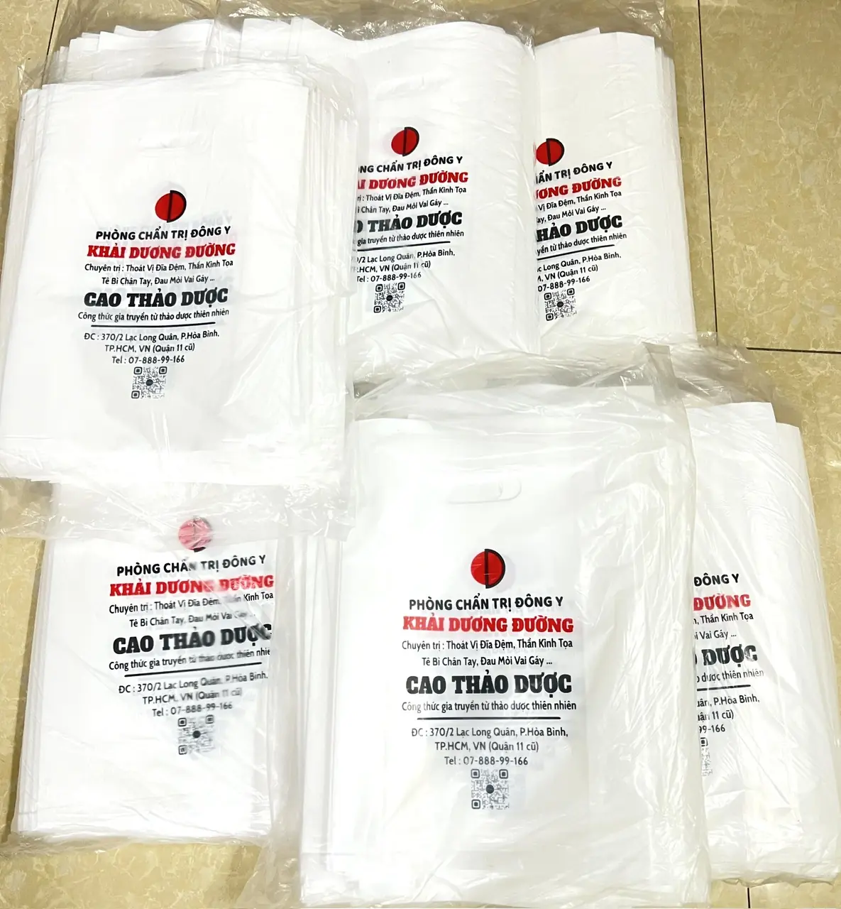 Túi Nhựa Quai Xách In Logo Theo Yêu Cầu – Bao Bì Bán Lẻ Giá Sỉ Tại Xưởng